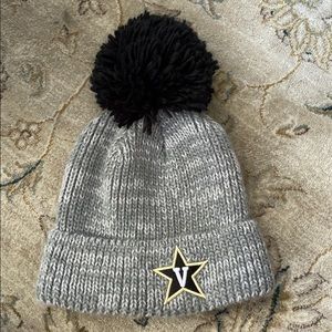 Vanderbilt winter hat